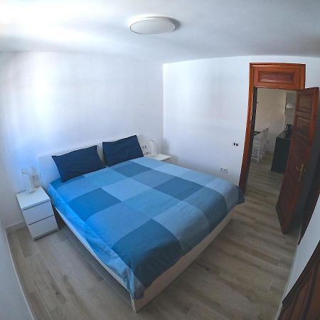 Parque Santiago I - 2 Bedroom - 1 Bathroom - Open Plan Living - Kitchen Area - Extra Large Balcony - First Floor Apartment Playa de las Americas  Bagian luar foto