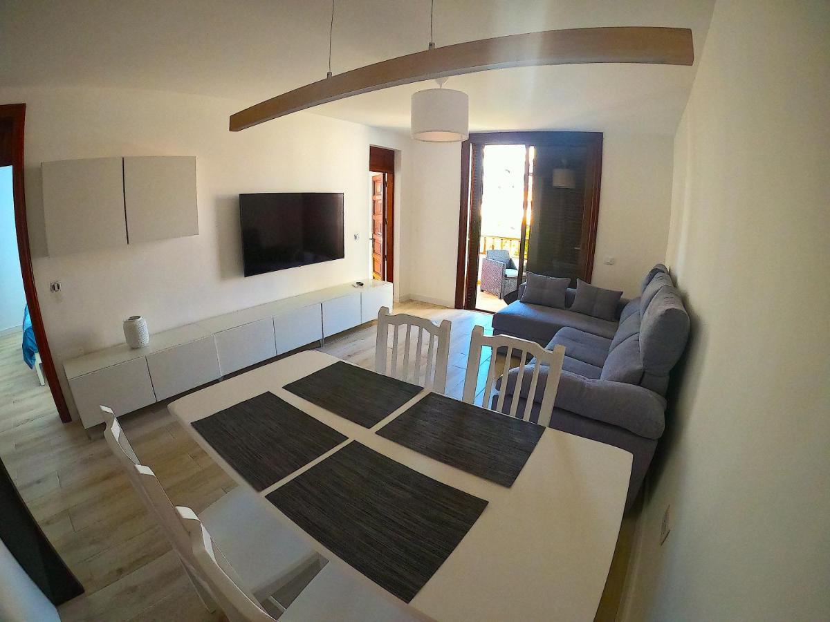 Parque Santiago I - 2 Bedroom - 1 Bathroom - Open Plan Living - Kitchen Area - Extra Large Balcony - First Floor Apartment Playa de las Americas  Bagian luar foto